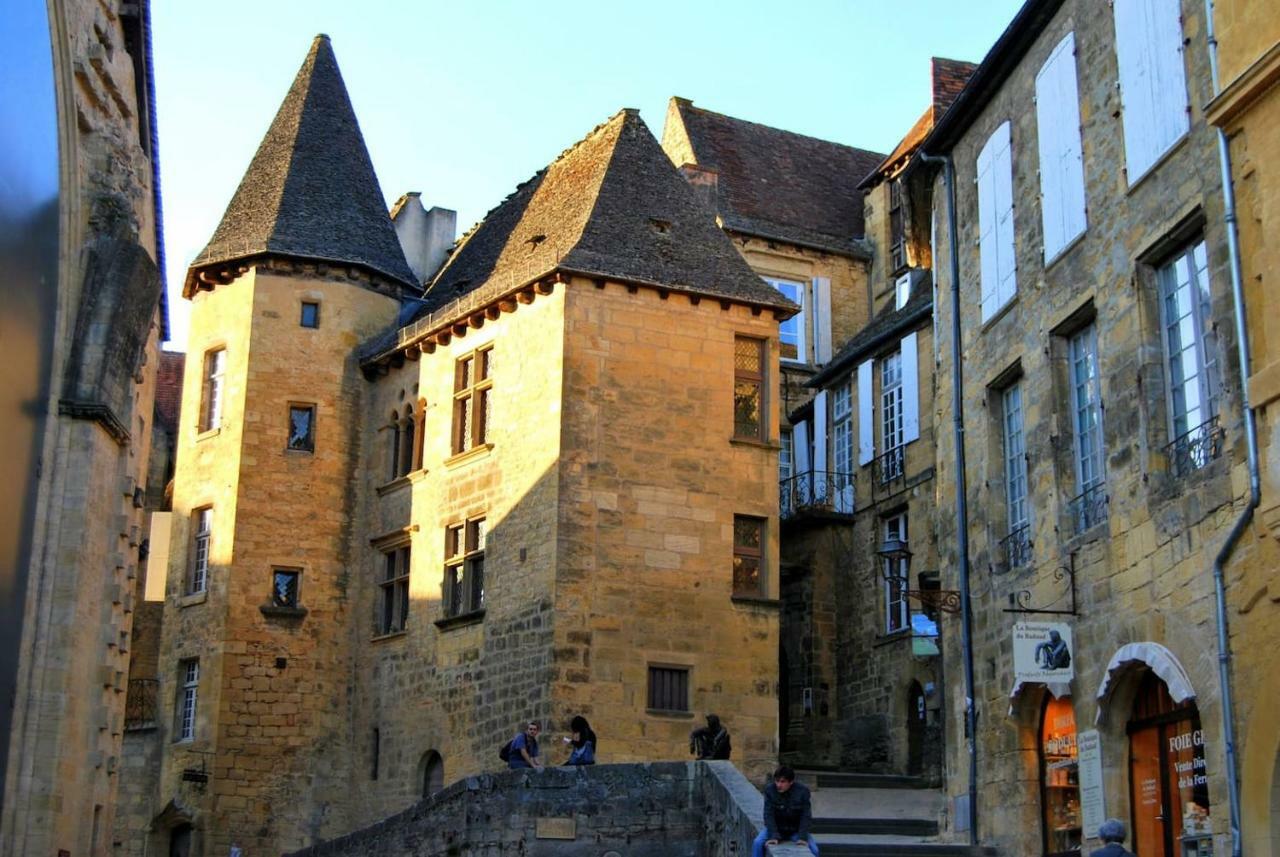 Bel Appartement Lumineux Et Zen Sarlat-la-Canéda Exterior photo